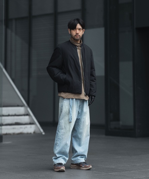 ATTACHMENT（アタッチメント）の「【 直営店・ZOZOTOWN限定 】11OZ デニム ベルテッド ワイドテーパードトラウザーズ / 11OZ DENIM BELTED WIDE TAPERD TROUSERS（デニムパンツ・メンズ・ブラック/ライトインディゴブルー・1/3/2）」の21枚目の写真