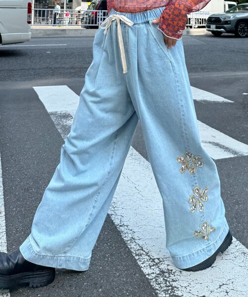 HELLO.SANFRANCISCO（ハローサンフランシスコ）の「【HELLO.SANFRANCISCO/ハローサンフランシスコ】レースフラワーカットワイドデニム（デニムパンツ・レディース・サックスブルー/ブルー・MEDIUM/SMALL）」の11枚目の写真