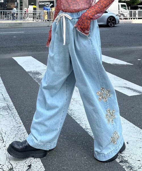 HELLO.SANFRANCISCO（ハローサンフランシスコ）の「【HELLO.SANFRANCISCO/ハローサンフランシスコ】レースフラワーカットワイドデニム（デニムパンツ・レディース・サックスブルー/ブルー・MEDIUM/SMALL）」の12枚目の写真