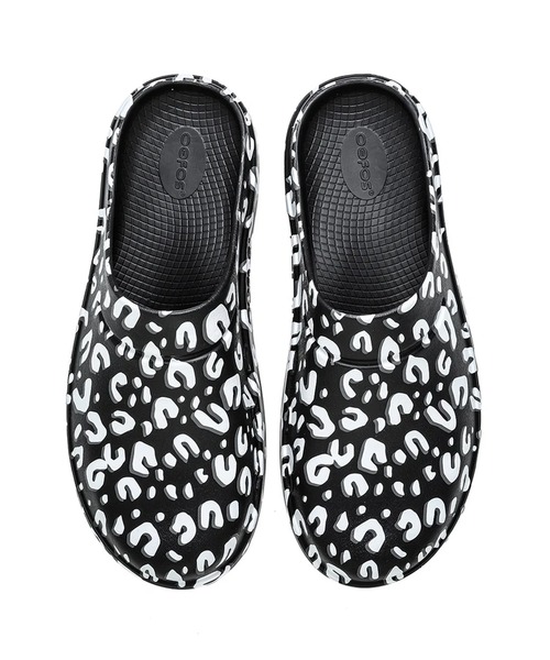 TAKAHIROMIYASHITATheSoloIst.(タカヒロミヤシタザソロイスト)の「TAKAHIROMIYASHITATheSoloIst./タカヒロミヤシタザソロイスト.×OOFOS/ウーフォス OOCLOOG LIMITED UNISEX-SOLOIST BLACK サンダル(サンダル・メンズ・ブラック系/ブラック・US10/US9/US8/US7)」の17枚目の写真