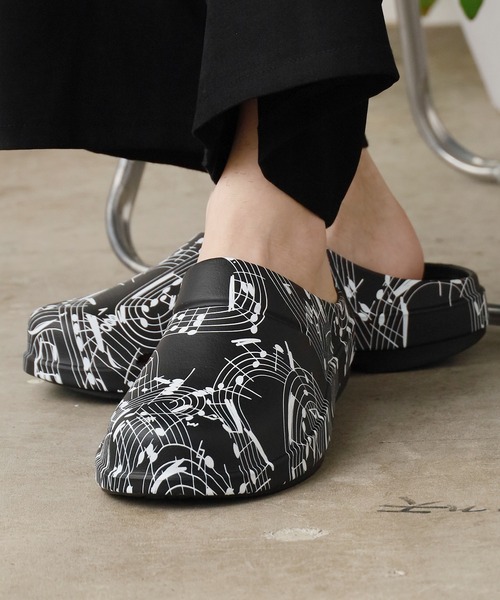 TAKAHIROMIYASHITATheSoloIst./タカヒロミヤシタザソロイスト.×OOFOS