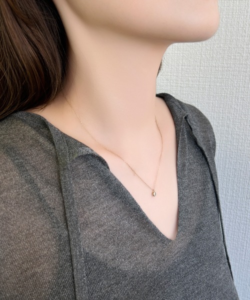 Phoebe(フィービィー)の「【金属アレルギー対応】ワンスパークネックレス/全長:39~42cm/サージカルステンレス(ネックレス・レディース・シルバー/イエローゴールド・FREE)」の3枚目の写真