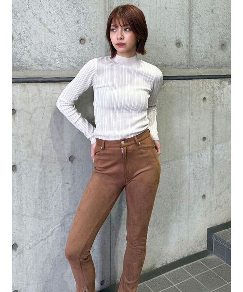 MURUA（ムルーア）の「【セットアップ対応】フェイクスウェードパンツ（その他パンツ・レディース・キャメル・1/2）」の20枚目の写真