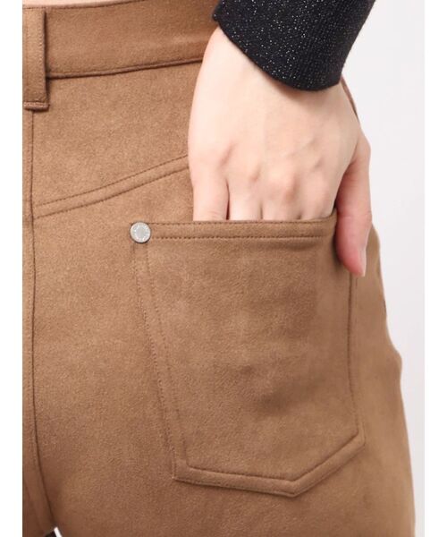 MURUA（ムルーア）の「【セットアップ対応】フェイクスウェードパンツ（その他パンツ・レディース・キャメル・1/2）」の5枚目の写真