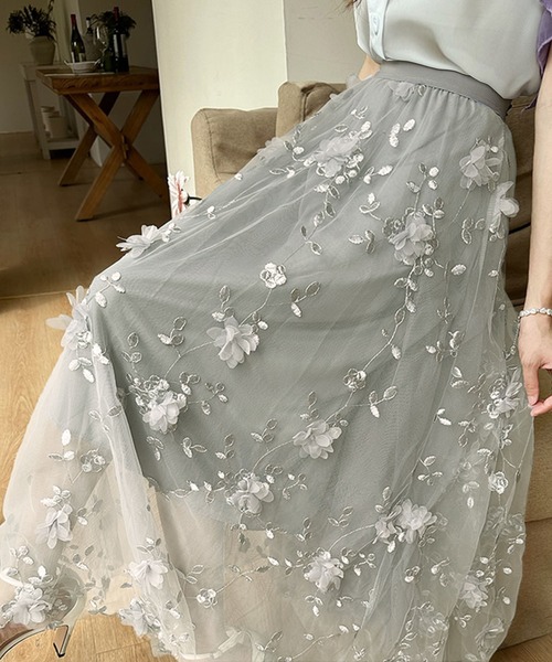PRIVATE BEACH(プライベートビーチ)の「花柄刺繍チュールロングスカート(スカート・レディース・グレー/オフホワイト/ブラック/ピンク/ネイビー・FREE)」の15枚目の写真