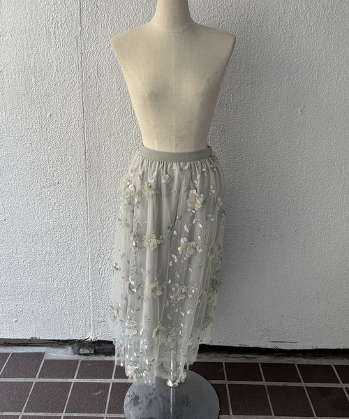 PRIVATE BEACH(プライベートビーチ)の「花柄刺繍チュールロングスカート(スカート・レディース・グレー/オフホワイト/ブラック/ピンク/ネイビー・FREE)」の17枚目の写真