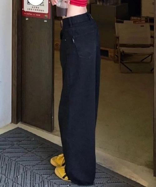 lilful(リルフル)の「パッチワークデザイン シンプルストレートワイドデニムパンツ(デニムパンツ・レディース・ブラック/ブルー・M/L)」の7枚目の写真