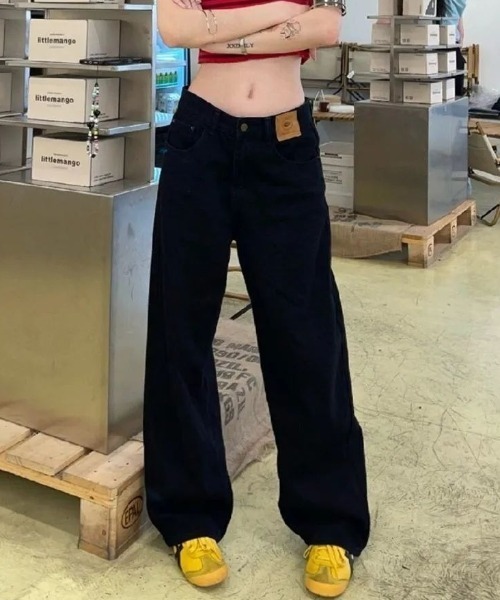 lilful(リルフル)の「パッチワークデザイン シンプルストレートワイドデニムパンツ(デニムパンツ・レディース・ブラック/ブルー・M/L)」の6枚目の写真