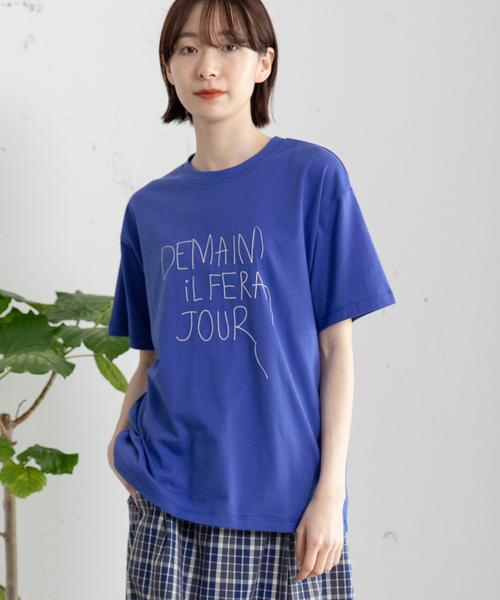 POU DOU DOU(プードゥドゥ)の「ロゴ刺繍Tシャツ(Tシャツ/カットソー・レディース・オフホワイト/ダークブルー/ピンク・M)」の3枚目の写真