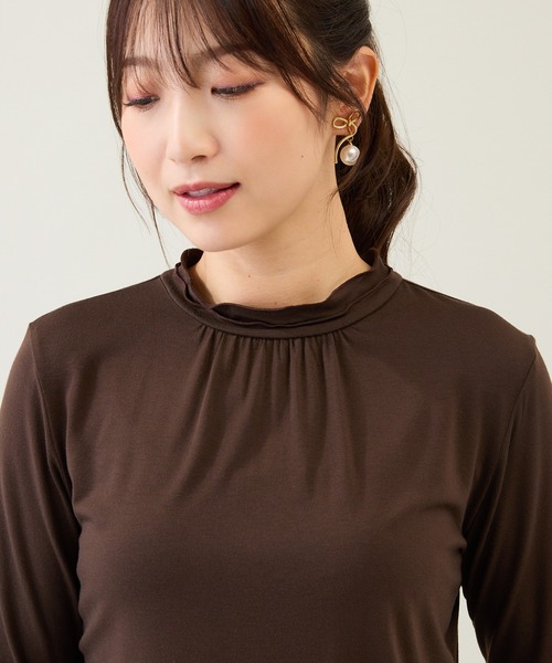 Rose Tiara(ローズティアラ)の「【大人気アイテム】【吸湿発熱】ラグウォームカットソー/無地(Tシャツ/カットソー・レディース・ピンク/グレー/ブラック/レッド/ブラウン/ブルー・46/42/38)」の9枚目の写真