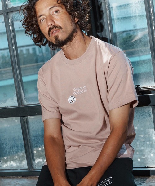 seventy seven（セブンティセブン）の「mt9997-middle onz S-S high-end t-shirt(77flower logo) Tシャツ(7725W210)（Tシャツ/カットソー・メンズ・ブラック/ホワイト×グリーン/ホワイト×ブラック/スモークピンク・S/M/L/XL）」の4枚目の写真