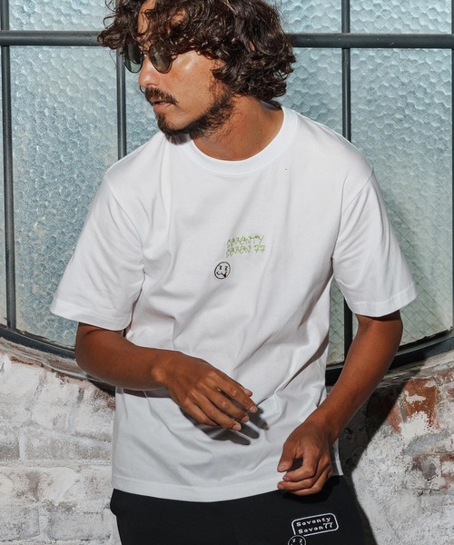 seventy seven（セブンティセブン）の「mt9997-middle onz S-S high-end t-shirt(77flower logo) Tシャツ(7725W210)（Tシャツ/カットソー・メンズ・ブラック/ホワイト×グリーン/ホワイト×ブラック/スモークピンク・S/M/L/XL）」の10枚目の写真