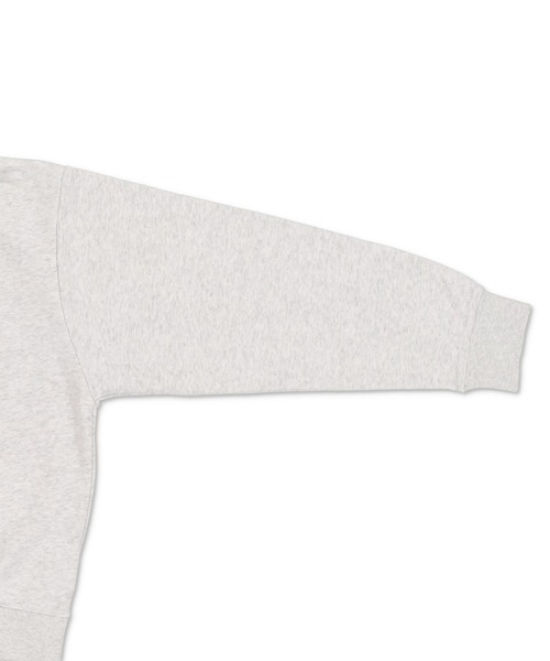 SPINNS(スピンズ)の「短丈スウェットパーカー/ストリートロゴプリント/カモフラージュ/ショート丈(パーカー・メンズ・ウッドランド/ブラック/ピンク系その他/アッシュグレー・ONESIZE)」の16枚目の写真