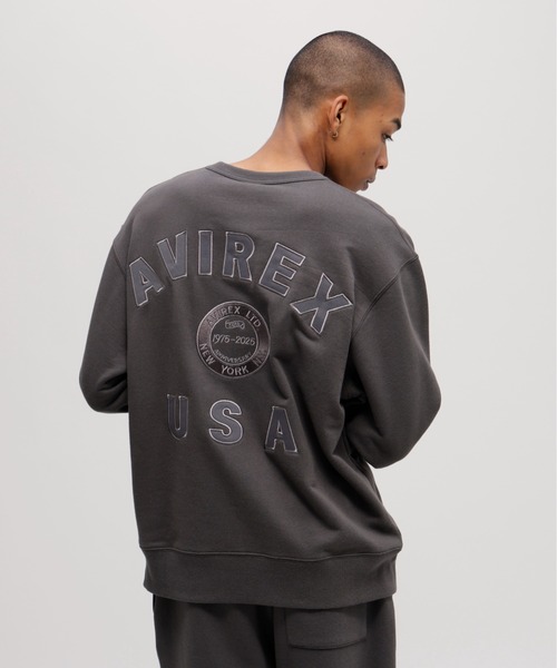 AVIREX(アヴィレックス)の「AVIREX 50th VARSITY CREWNECK SWEAT / 50周年 バーシティ スウェットパンツ / アヴィレックス(スウェット・メンズ・チャコール/エンジ/オフホワイト・MEDIUM/LARGE/X-LARGE/XX-LARGE)」の15枚目の写真