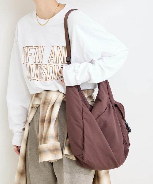 B.C STOCK(ベーセーストック)の「【fellowww / フェロー】別注 60/40クロス ショルダーバッグ(ショルダーバッグ・メンズ・ブラック/アイボリー/ブラウン・FREE)」の6枚目の写真