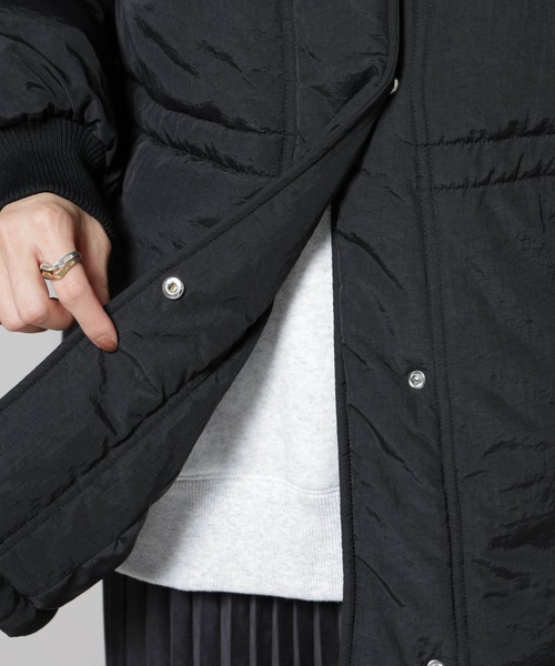 NANO universe（ナノユニバース）の「撥水加工・機能中綿 ２wayベスト＆スタンドジップブルゾン（ブルゾン・レディース・ブラック/ライトブラウン/ベージュ・FREE）」の11枚目の写真