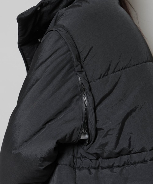 NANO universe（ナノユニバース）の「撥水加工・機能中綿 ２wayベスト＆スタンドジップブルゾン（ブルゾン・レディース・ブラック/ライトブラウン/ベージュ・FREE）」の14枚目の写真