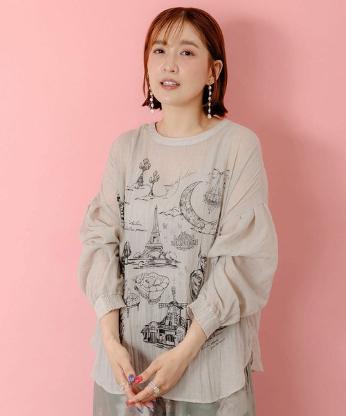 ScoLar（スカラー）の「ScoLar(スカラー) パリ柄ガーゼ 2WAYシャツプルオーバー（シャツ/ブラウス・レディース・ブラック/オレンジ・MEDIUM）」の21枚目の写真