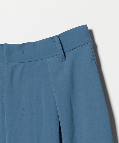 A DAY IN THE LIFE UNITED ARROWS（アデイインザライフユナイテッドアローズ）の「パウダリー タックワイドパンツ ＜A DAY IN THE LIFE＞（その他パンツ・レディース・コバルトブルー/その他1・S/M）」の4枚目の写真