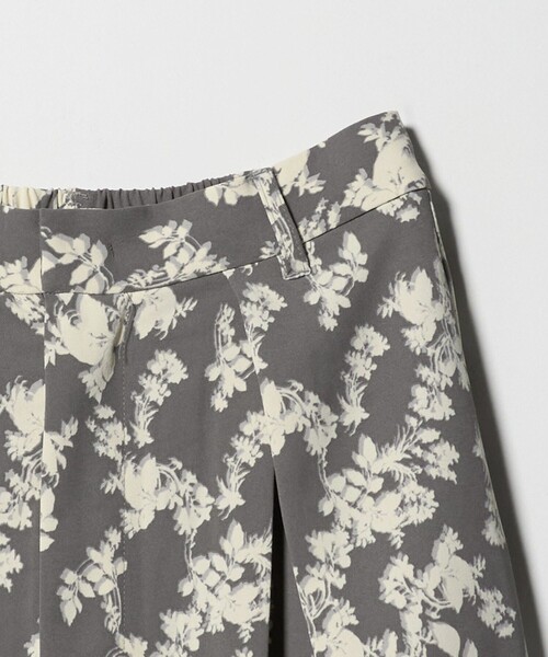 A DAY IN THE LIFE UNITED ARROWS（アデイインザライフユナイテッドアローズ）の「パウダリー タックワイドパンツ ＜A DAY IN THE LIFE＞（その他パンツ・レディース・コバルトブルー/その他1・S/M）」の11枚目の写真