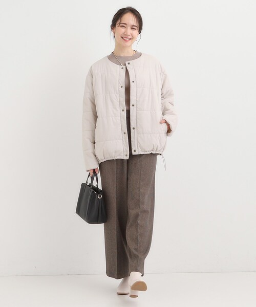 SHOO・LA・RUE（シューラルー）の「【洗濯機可/撥水/リバーシブル】 ノーカラー中綿ブルゾン（ブルゾン・レディース・ブラウン系/ブラック/ライトベージュ・01/04/03/02）」の9枚目の写真