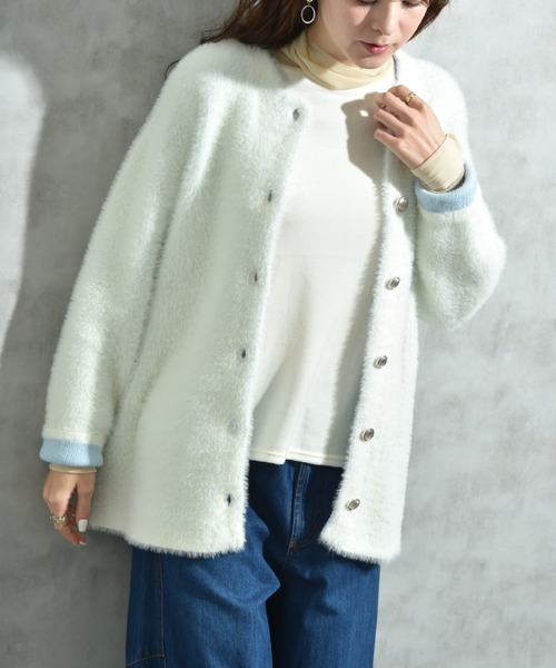 INTERPLANET(インタープラネット)の「配色シャギーニットコート(その他アウター・レディース・ベージュ/チャコールグレー/オフホワイト・FREE)」の8枚目の写真