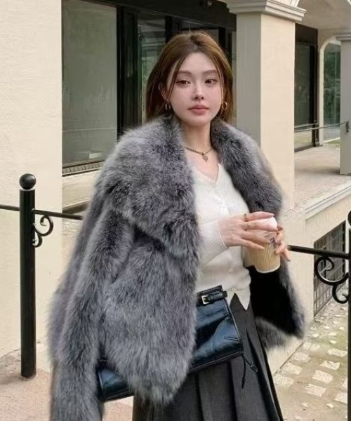 セール】エコファーボリュームコート（その他アウター）｜ViViDAY