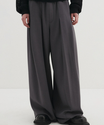 DNSR（ディーエヌエスアール）の「Multi-pleated sweatpants charcoal（スウェットパンツ・メンズ）」