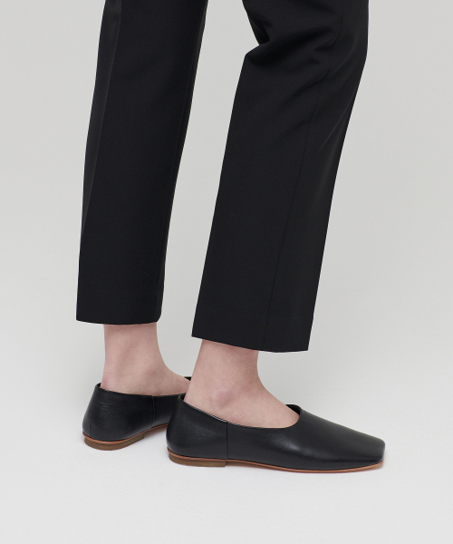 MUSINSA STANDARD WOMAN（ムシンサスタンダードウーマン）の「レディースフルイドスリムストレートスラックス[ブラック]（スラックス・レディース・その他・29/30/31/25/26/27/28/32/24/34）」の7枚目の写真