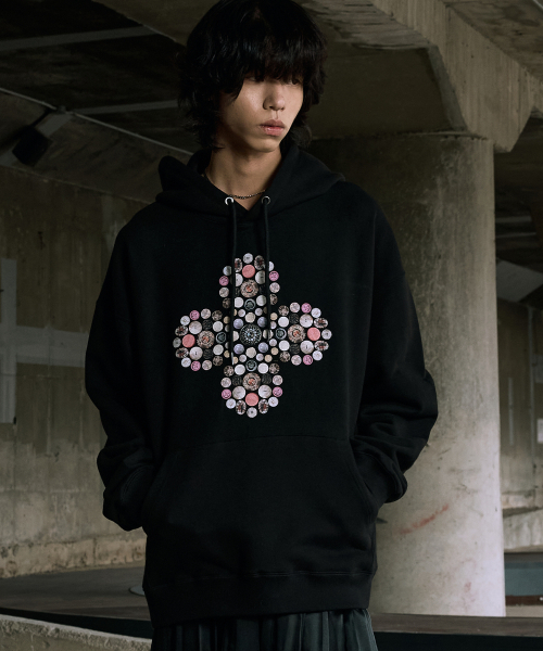 SLOWACID（スローアシッド）の「アンデルキム x スロウエシッド ボタングラフィック フードパーカー [ブラック]（パーカー・レディース・その他・LARGE/MEDIUM/SMALL）」の2枚目の写真