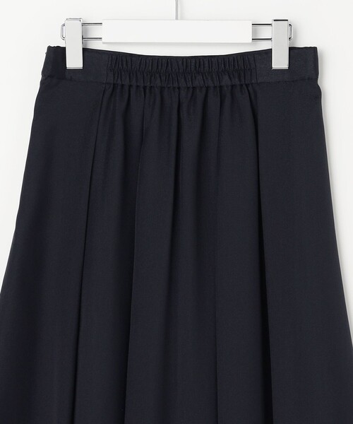 ANY SIS(エニィスィス)の「シャイニータック スカート(スカート・レディース・ネイビー系/ベージュ系・X-LARGE)」の9枚目の写真