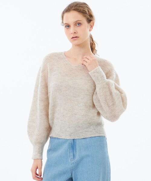 MACKINTOSH PHILOSOPHY(マッキントッシュ フィロソフィー)の「【WEB&一部店舗限定】モヘヤミックスVネックニット(ニット/セーター・レディース・ベージュ/グリーン・38)」の2枚目の写真