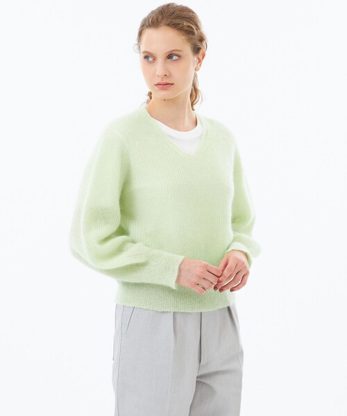 MACKINTOSH PHILOSOPHY(マッキントッシュ フィロソフィー)の「【WEB&一部店舗限定】モヘヤミックスVネックニット(ニット/セーター・レディース・ベージュ/グリーン・38)」の1枚目の写真