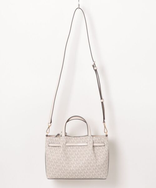 MICHAEL KORS(マイケルコース)の「CARSON センタージップ サッチェル スモール - MKシグネチャー(ハンドバッグ・レディース・ベージュ系その他・FREE)」の2枚目の写真