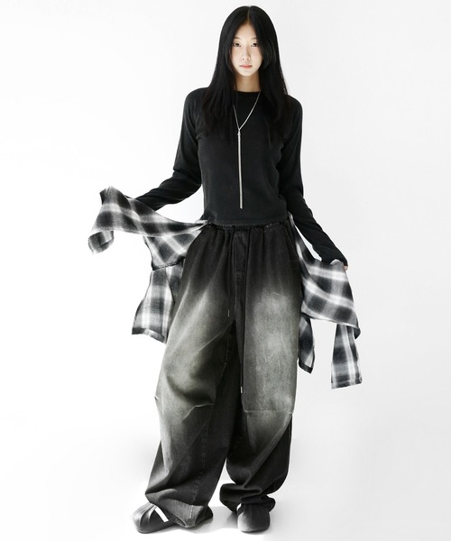 minsobi（ミンソビ）の「ドッキングレイヤードチェックパンツ（デニムパンツ・メンズ・ブラック・FREE）」の4枚目の写真