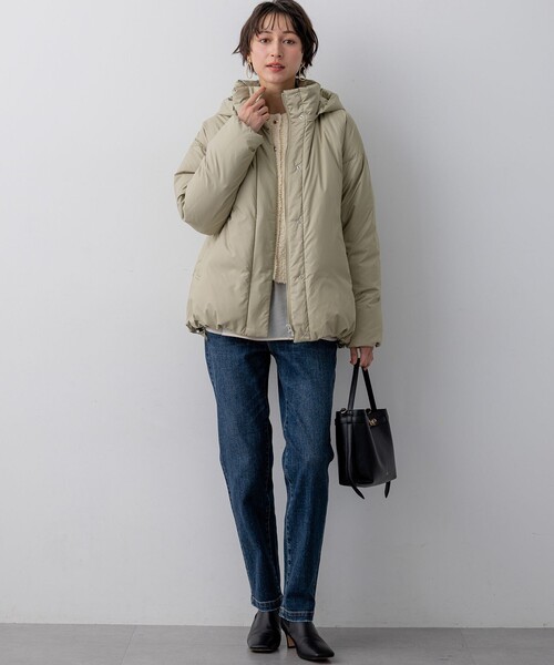 23区 S(ニジュウサンクチイサイサイズ)の「【WEB&一部店舗限定】ステッチレス フーデット ダウン(ダウンジャケット/コート・レディース・グレー系/アイボリー系/ブラック系/ベージュ系/ライトグレー系・32)」の15枚目の写真