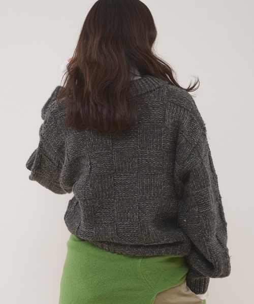 MUHET（ミュエータ）の「glitter knit shirt cardigan / グリッターニットシャツカーディガン（カーディガン/ボレロ・レディース・チャコールグレー/ブラウン・FREE）」の22枚目の写真