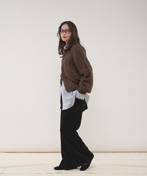 MUHET（ミュエータ）の「glitter knit shirt cardigan / グリッターニットシャツカーディガン（カーディガン/ボレロ・レディース・チャコールグレー/ブラウン・FREE）」の17枚目の写真
