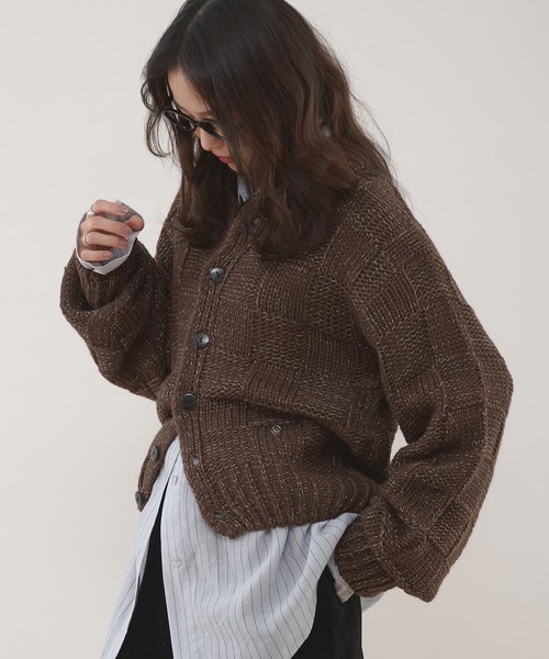 MUHET（ミュエータ）の「glitter knit shirt cardigan / グリッターニットシャツカーディガン（カーディガン/ボレロ・レディース・チャコールグレー/ブラウン・FREE）」の14枚目の写真