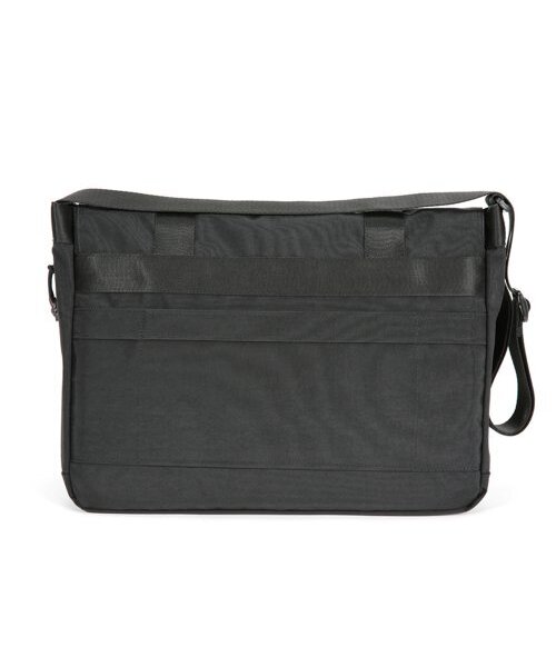 MONSTER REPUBLIC(モンスターリパブリック)の「HOVER TWO BUCKLE CROSS BAG / BLACK(メッセンジャーバッグ・レディース・その他・FREE)」の5枚目の写真