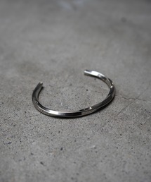 Confirm（コンファーム）の「【ZOZO限定】 ツイスト オーバルバングル メンズ レディース ユニセックス（バングル/リストバンド）」