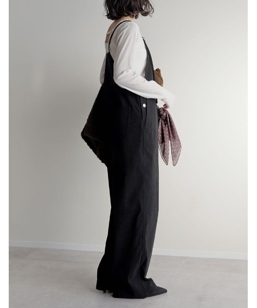 Re:EDIT（リエディ）の「[ZOZOTOWN限定][低身長/高身長サイズ有]コーデュロイナローストラップサロペット（サロペット/オーバーオール・レディース・ブラック/ネイビー/ブラウン・SHORT/MEDIUM/TALL/LARGE）」の9枚目の写真