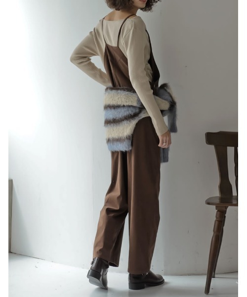 Re:EDIT（リエディ）の「[ZOZOTOWN限定][低身長/高身長サイズ有]コーデュロイナローストラップサロペット（サロペット/オーバーオール・レディース・ブラック/ネイビー/ブラウン・SHORT/MEDIUM/TALL/LARGE）」の14枚目の写真