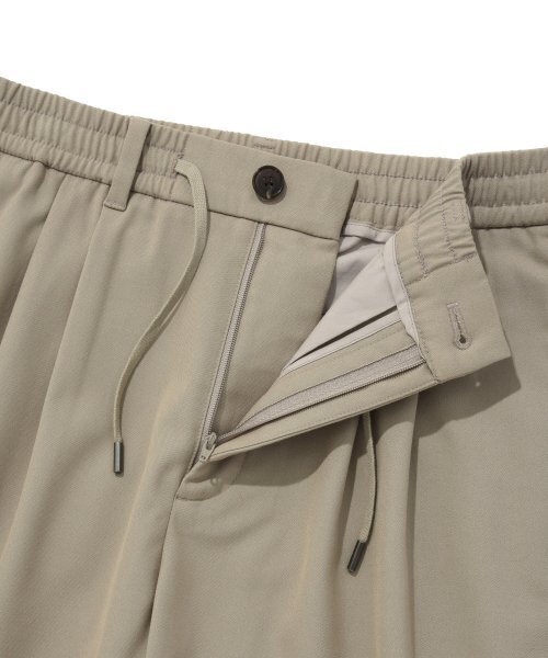 COVERNAT（カバーナット）の「スラックス裏起毛スリムテーパードパンツベージュ（スラックス・レディース・その他・MEDIUM/LARGE/SMALL/X-LARGE）」の4枚目の写真