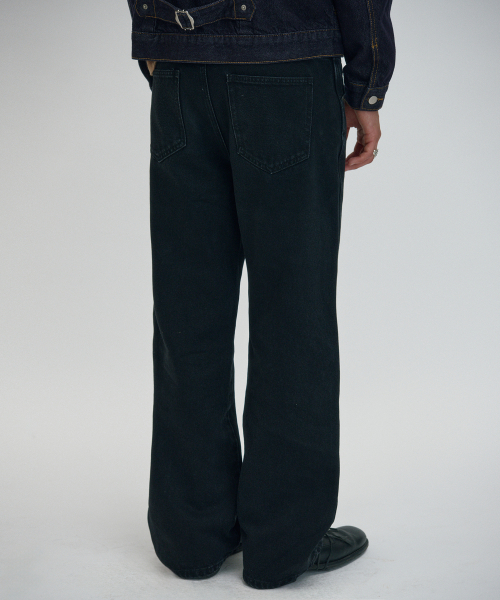 suade（スエード）の「SLIM FLARE DENIM [BLACK]（デニムパンツ・レディース・その他・SMALL/MEDIUM/LARGE）」の3枚目の写真