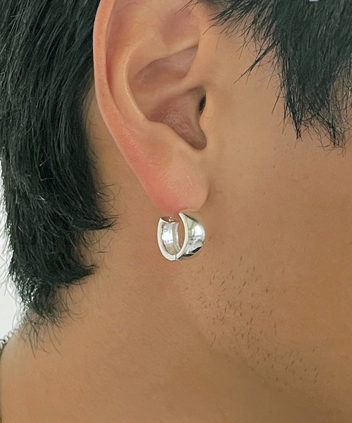 MAISON CLUB(メゾンクラブ)の「【MAISON CLUB】Silver Plane Big Pierce Silver925 / シルバープレーンビッグピアス シルバー925 KUN(ピアス(片耳用)・メンズ・シルバー・FREE)」の1枚目の写真