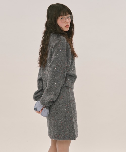 loin nuit(ロワンニュイ)の「spangle knit set up / スパンコールニットセットアップ(セットアップ・レディース・アイボリー/ブラック/グレー/ブルー・FREE)」の8枚目の写真