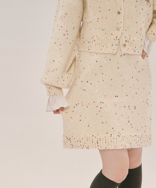 loin nuit(ロワンニュイ)の「spangle knit set up / スパンコールニットセットアップ(セットアップ・レディース・アイボリー/ブラック/グレー/ブルー・FREE)」の14枚目の写真