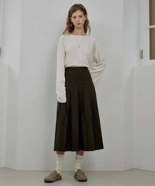 LOSSYROW(ロッシロー)の「Soft Basic Long Sleeve Cream(Tシャツ/カットソー・レディース・アイボリー・FREE)」の2枚目の写真