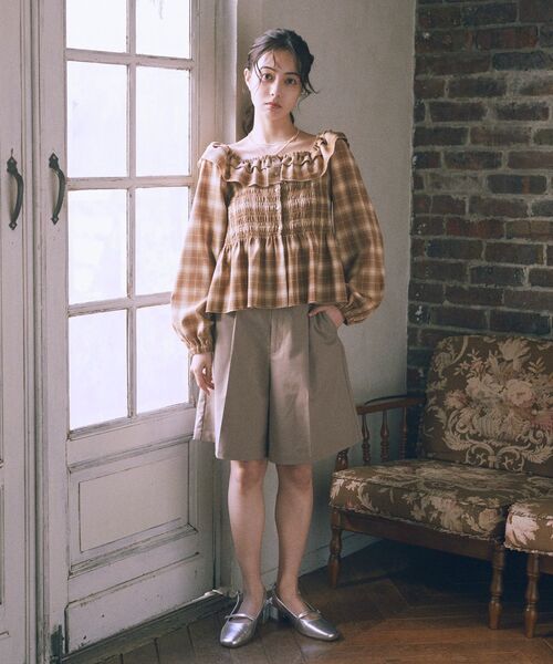 earth music&ecology(アースミュージックアンドエコロジー)の「【2026SS】チェックシャーリングブラウス(シャツ/ブラウス・レディース・グレー/ブラック/キャメル・FREE)」の7枚目の写真